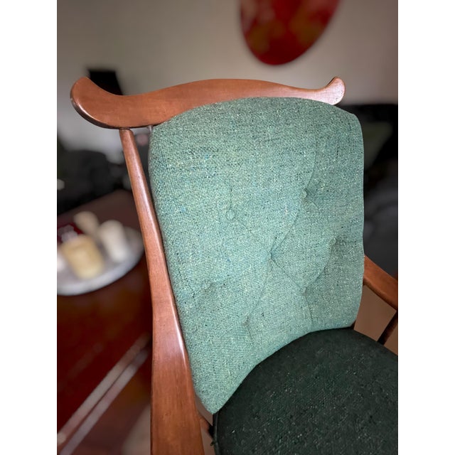 Mid-Century Modern Heywood-Wakefield Danish Tufted Swivel Lounge Chair & Pleated Ottoman in Emerald Tweed 1960's For Sale - Image 3 of 16