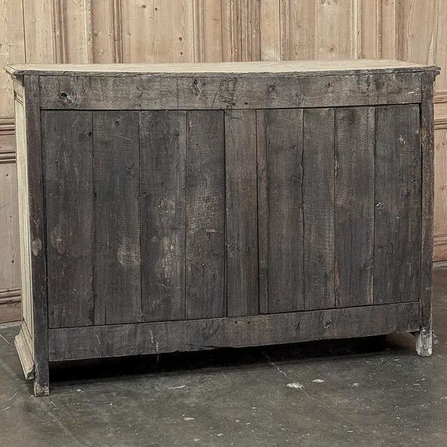 18th Century French Louis XVI Period Buffet in Stripped Oak For Sale - Image 18 of 18