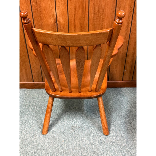 1930s Cushman Colonial Creations Searsburg Rock Maple Arm Chairs Set of 6 For Sale In Chicago - Image 6 of 12