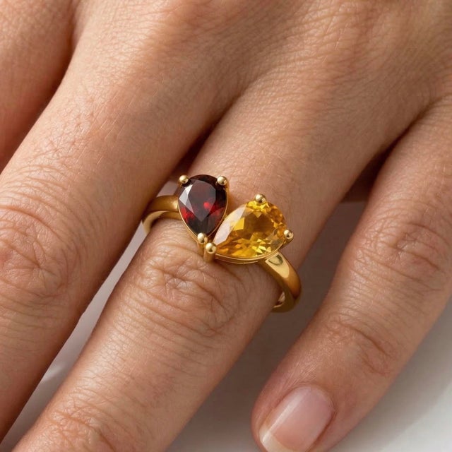 Garnet and Citrine Toi et Moi Ring – January & November Birthstone This elegant ring features a striking Toi et Moi...
