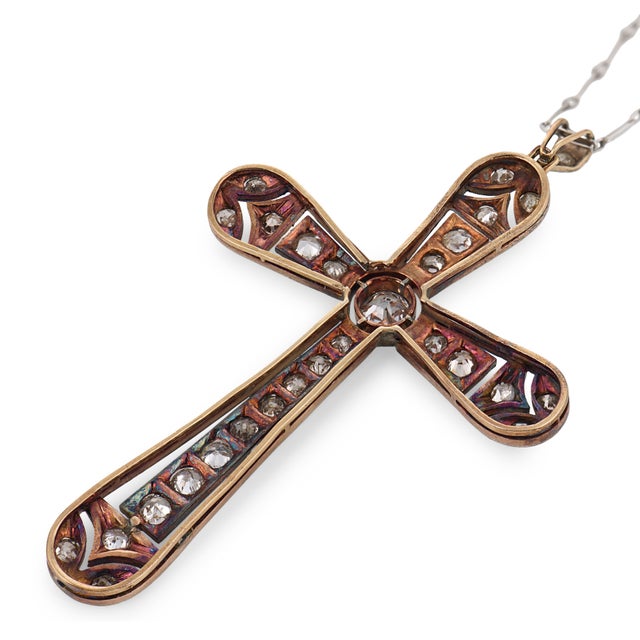 1910s Edwardian Old European Cut Diamond 14k Yellow Gold and Silver Cross Necklace For Sale In Los Angeles - Image 6 of 6