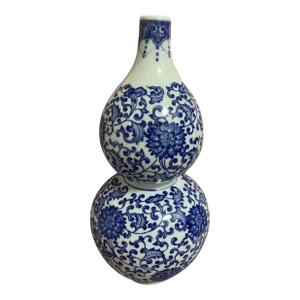 Mid 20th Century Chinese Porcelain Blue and White Double Gourd Vase
