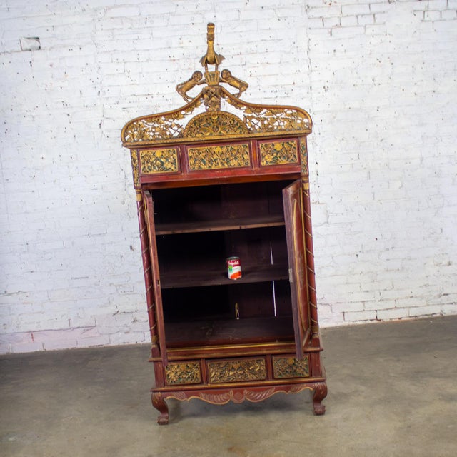 19th to Early 20th Century Indonesian Maduran Imperial Wedding or Jodang Dowry Chest for Groom For Sale - Image 9 of 18