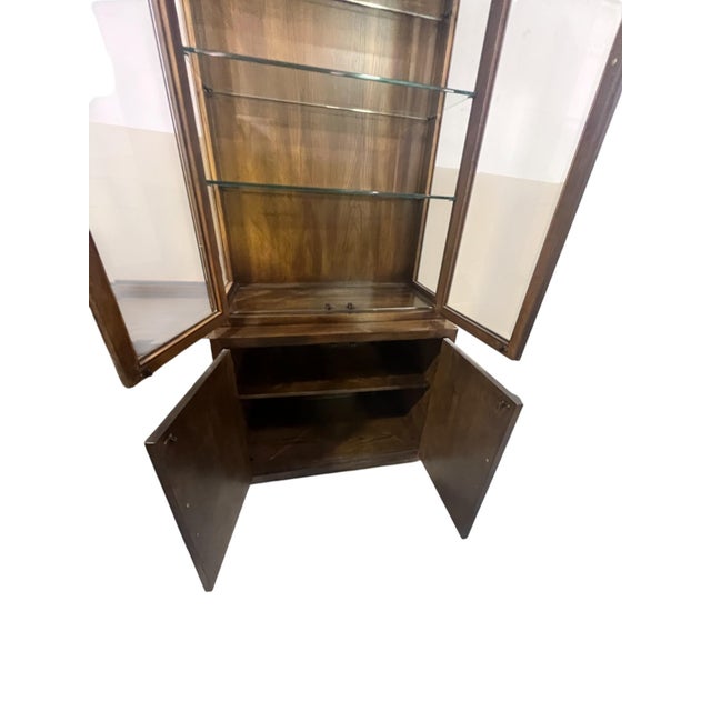 Wood Henredon Campaign Lighted Display Curio Cabinets Scene 1 a Pair For Sale - Image 7 of 18