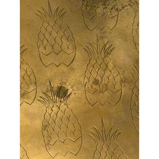 Monumental 1970s Etched Pineapple & Faux Bamboo Brass Round Tray by Turtle and Crane - Styled After Jacques Garcia For Sale - Image 10 of 12
