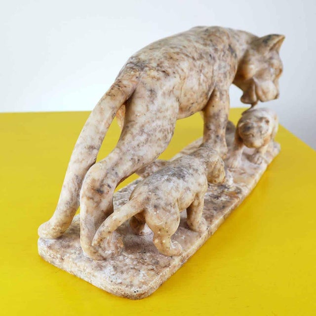 Stone Feline with Cubs Figurine in Marble For Sale - Image 7 of 12