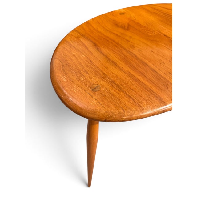 Light Yellow Nesting Tables by Lucian Ercolani for Ercol, 1960s, Set of 3 For Sale - Image 8 of 13