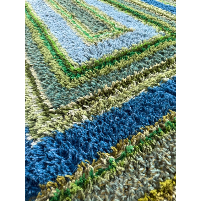 Bright Green Mid Century Modern Vintage Handmade Shag Textile Blues & Greens Geometric Design For Sale - Image 8 of 12