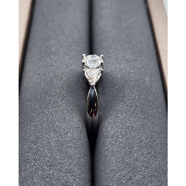 Early 21st Century 1.24 Ct Diamond Ring Set in Platinum Size 5.5 For Sale - Image 5 of 9