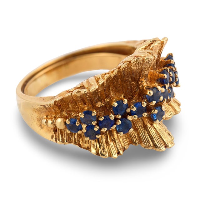 1940s 1940s Retro Sapphire 14k Yellow Gold Ring, Size 6.5 For Sale - Image 5 of 6