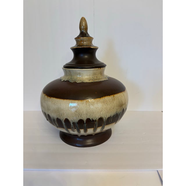 1960s Vintage Cereomonial Temple Jar With Lid - A Set For Sale - Image 5 of 5