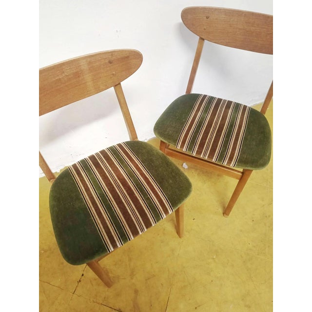 Mid-Century Modern Vintage Danish Model 210 Chairs in Velvet from Farstrup Møbler, 1950, Set of 2 For Sale - Image 3 of 4