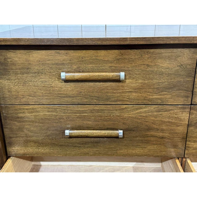 Art Deco Style Chest of Drawers in Walnut and Oak, 1950s For Sale - Image 4 of 18