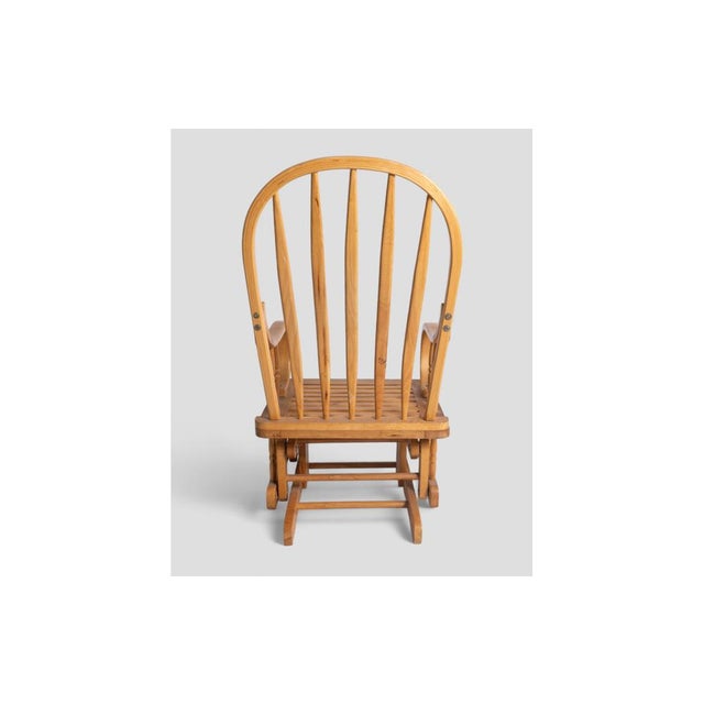 Vintage Rocking Chair in Wood with Smooth Motion and Design For Sale - Image 5 of 8
