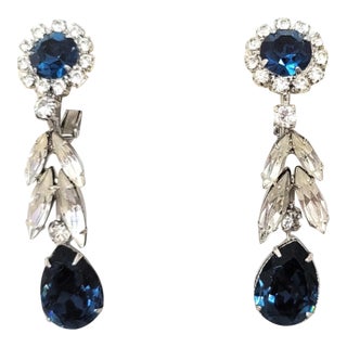 Vintage 1960s Signed Napier Rhodium Plated Faux-Sapphire & Clear Rhinestone Drop Clip Earrings - 2 Pieces For Sale