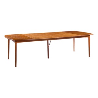 h.w. Klein for Bramin Møbler Danish Teak Expanding Dining Table With 2 Leaves For Sale