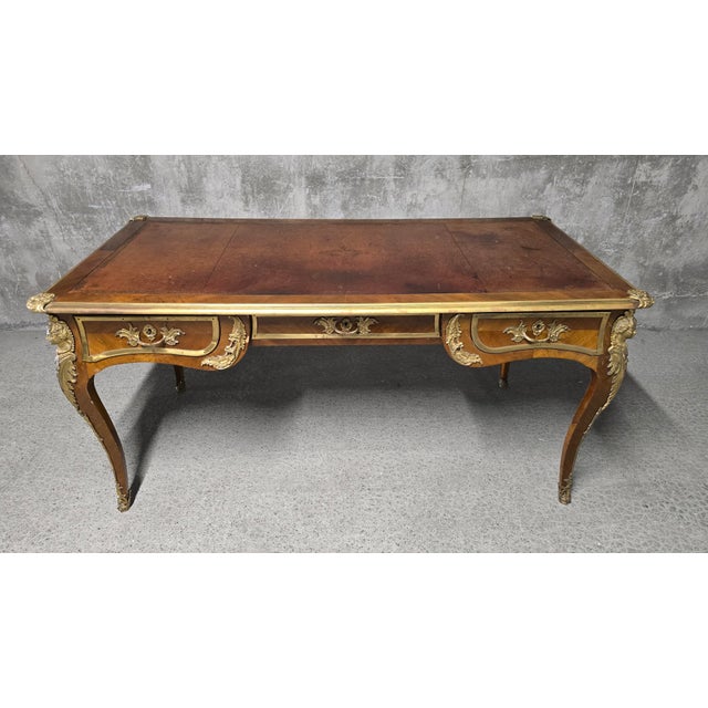 Large Louis XV Style Flat Desk in Mahogany, 1890s For Sale - Image 3 of 18