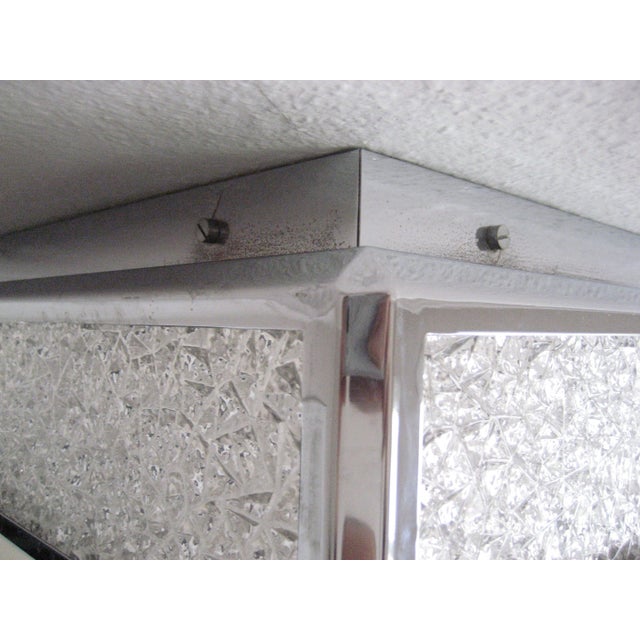 Ribs Dimensions: 71 x 71 x 15.5 cm. Distance to ceiling: 5 cm. This lamp has hung in a hall of a Belgian hotel. Origin:...