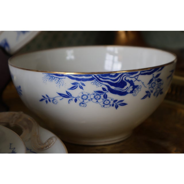 Antique Haviland Limoges Blue & White Gilt Dinnerware Service, 48 Pieces For Sale - Image 9 of 18