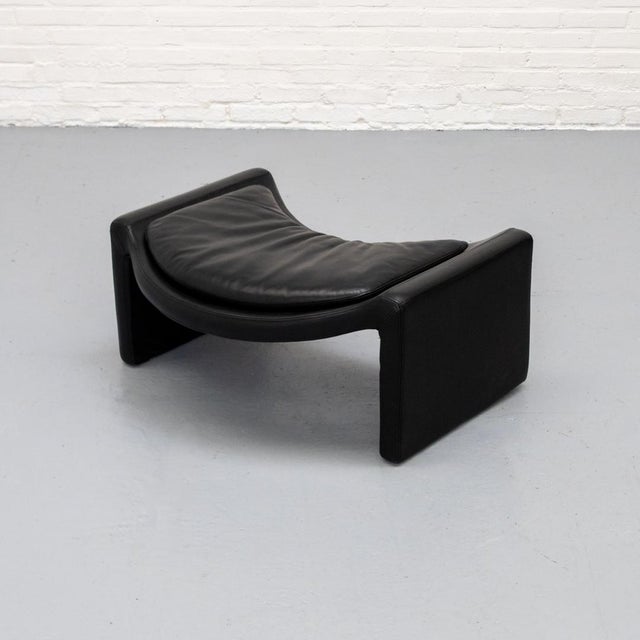 Black Set of P60 Chair and Ottoman by Vittorio Introini for Saporiti Italia, 1970s For Sale - Image 8 of 18