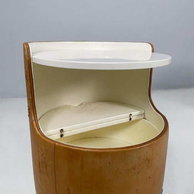 Italian Mid-Centrury Modern Lullaby Bedside Tables by Luigi Massoni for Poltrona Frau, 1960s, Set of 2 For Sale - Image 13 of 18