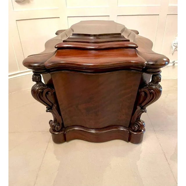 Antique William IV Mahogany Serpentine Shaped Wine Cooler For Sale - Image 10 of 18