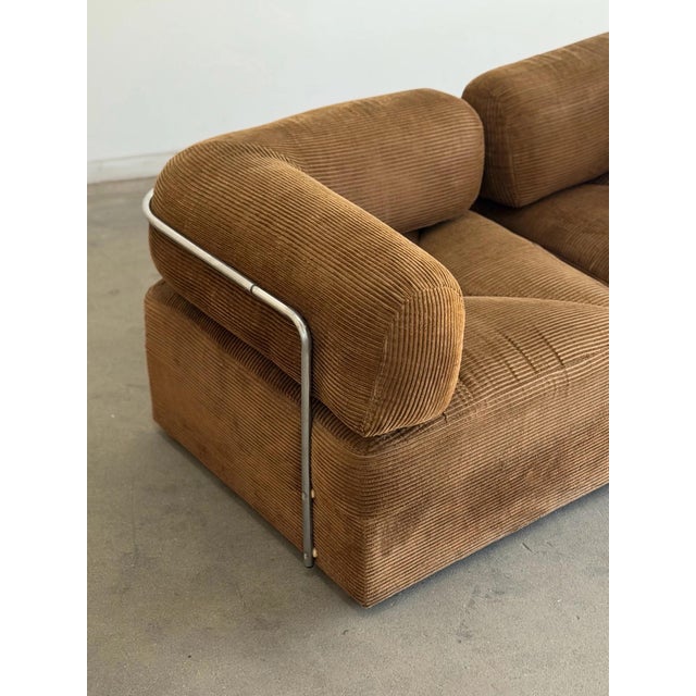 W63 D33 H26 SW42 SD22 SH16 Two vintage modular pieces circa 70s/80s. This charming loveseat has its original corduroy...