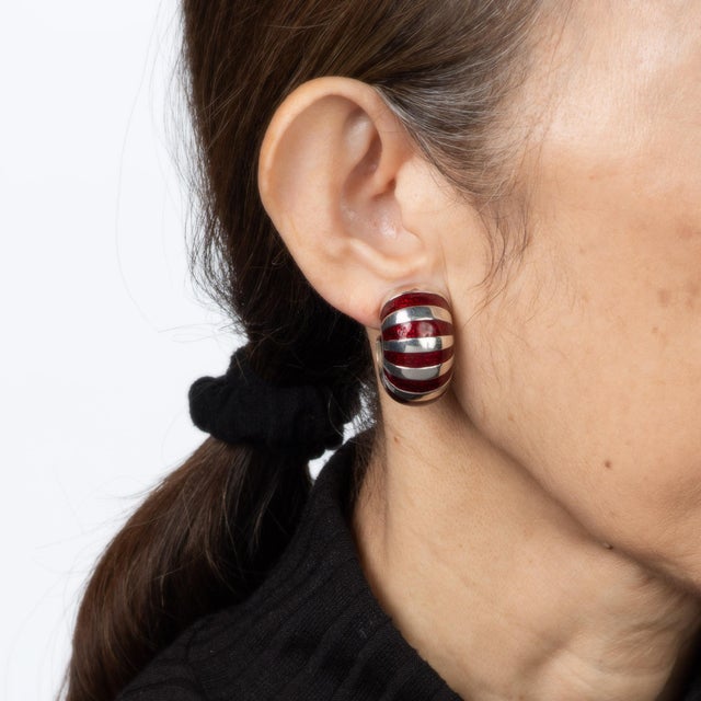 1980s Vintage 1980s Tiffany & Co Red Enamel Earrings Sterling Silver Shrimp Clip On For Sale - Image 5 of 5