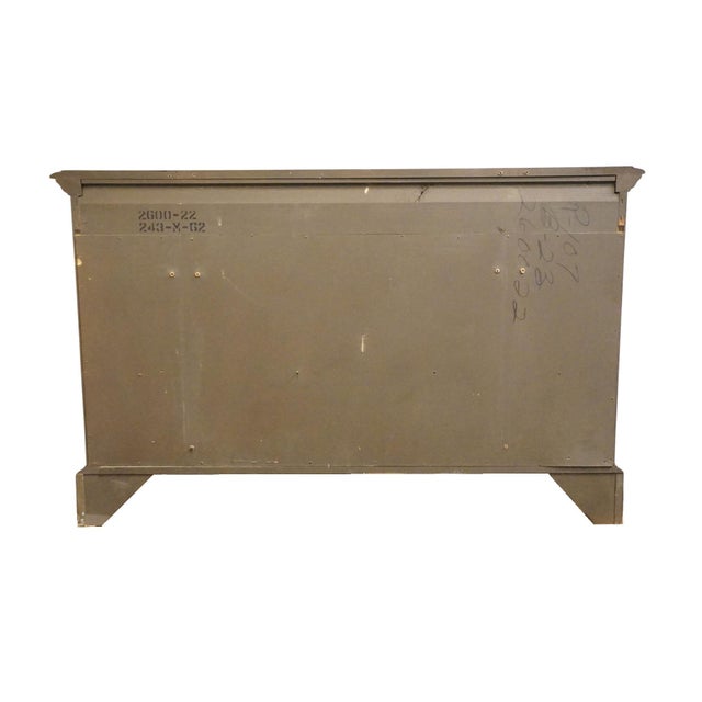 Broyhill Furniture Penn Colony Solid Cherry Early American Colonial 54" Double Dresser 2600-22 For Sale - Image 11 of 14