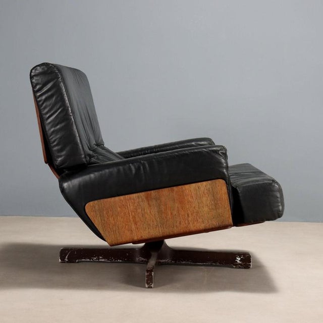 Animal Skin 401 Armchair attributed to Menilio Taro for Cinova For Sale - Image 7 of 12