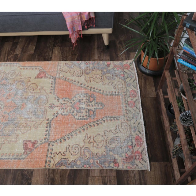 1970s Vintage Turkish Oushak Handmade Pink Wool Rug For Sale - Image 4 of 8