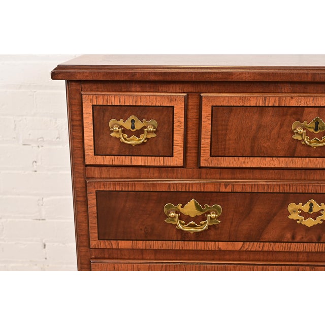 Henredon Georgian Banded Mahogany and Burl Wood Chest of Drawers, Newly Refinished For Sale - Image 10 of 18