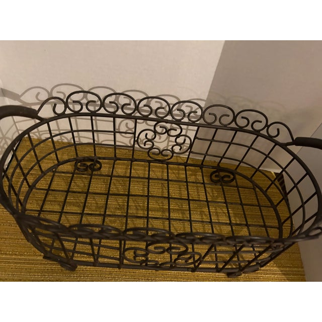 1980s 1980s Vintage Farmhouse Centerpiece Heavy Gauge Metal Wire Basket With Handles For Sale - Image 5 of 5
