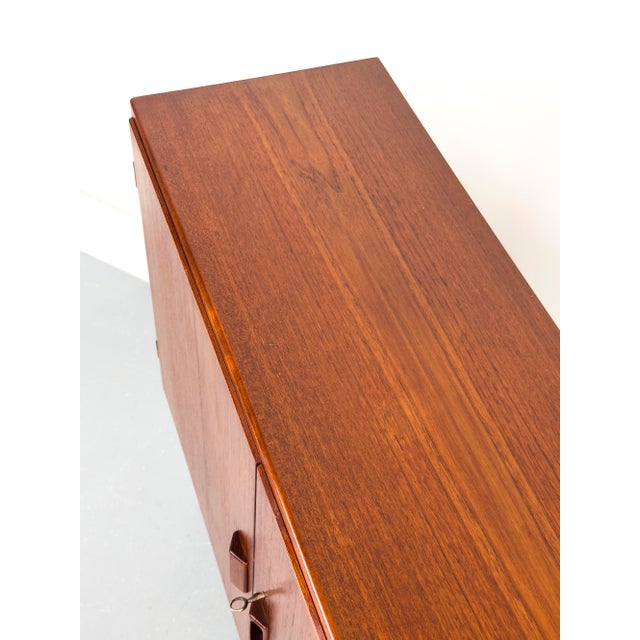 Danish Sideboard in Teak by Børge Mogensen for Søborg Møbelfabrik, 1960s For Sale - Image 17 of 18