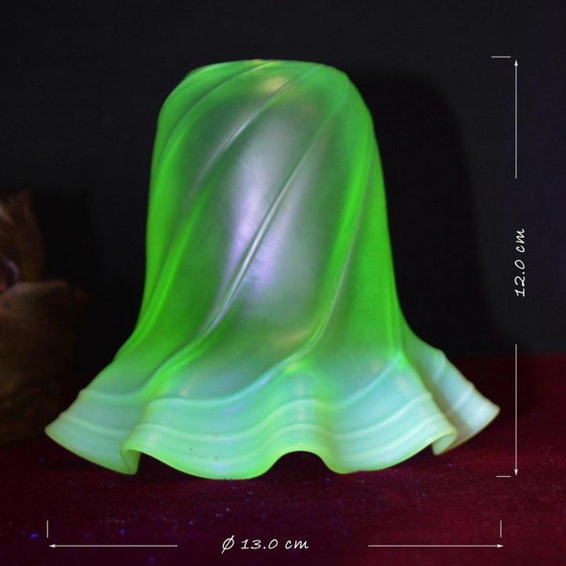Art Nouveau French Figural Bronze Desk Lamp & Inkstand from Louis Cahuzac, 1920 For Sale - Image 10 of 18