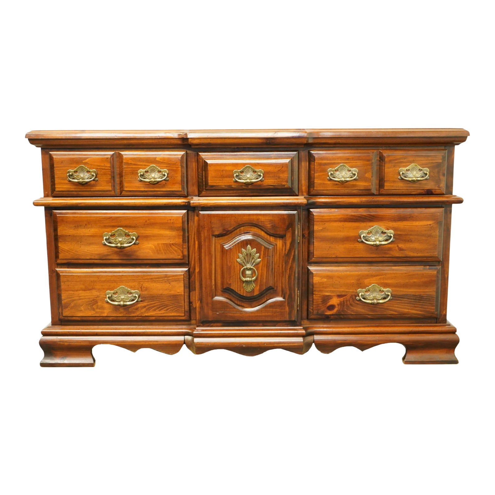 Kincaid Furniture Rustic Americana Knotty Pine 60" Door Dresser 6511