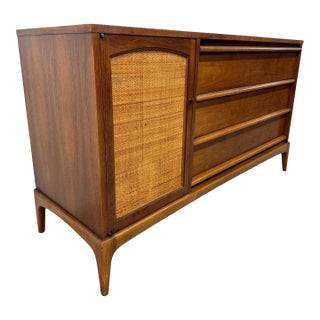 Mid-Century Modern Lane Rhythm Walnut Sideboard For Sale