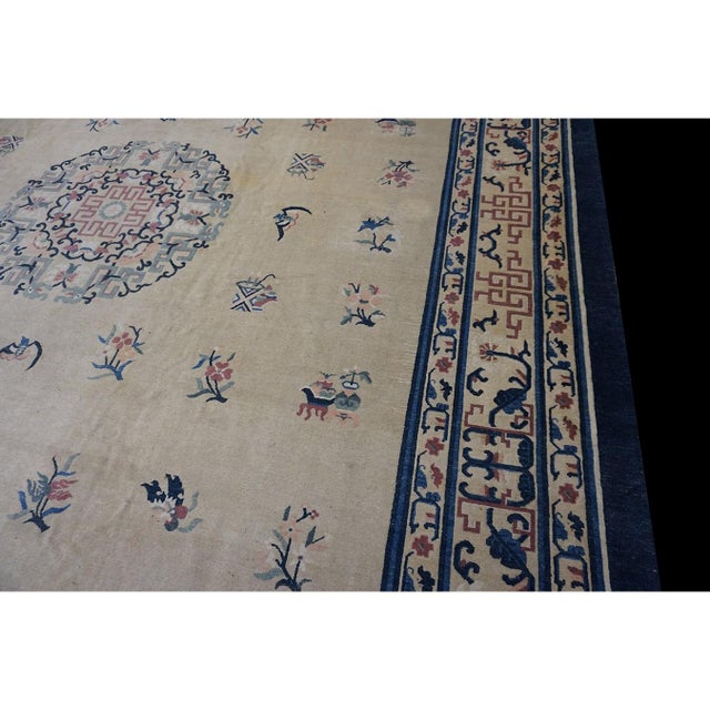 1920s Beige Large Deco Floral-Medallion Pattern Antique Chinese Peking Rug For Sale In New York - Image 6 of 9