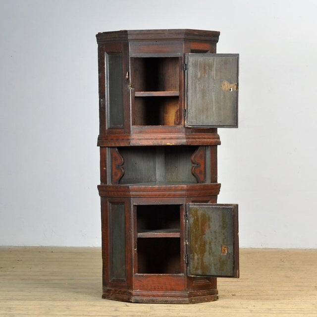 Swedish Farmhouse Corner Cabinet, 1817 For Sale - Image 4 of 14