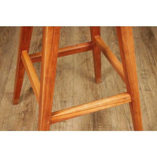 Thomas Moser Pair Of Cherry Splay Leg Counter Stools For Sale - Image 11 of 18