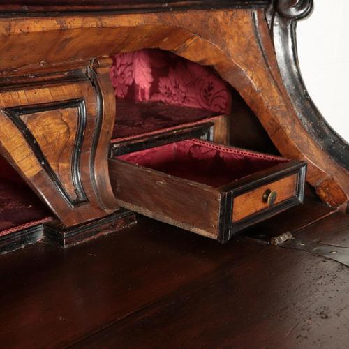 Antique Trumeau with Mirrors in Walnut For Sale - Image 15 of 16