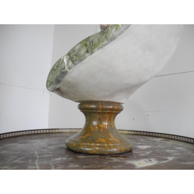 Unknown, Bust of Goddess Ariadne Holding Grapes, Carrara Marble For Sale - Image 6 of 18