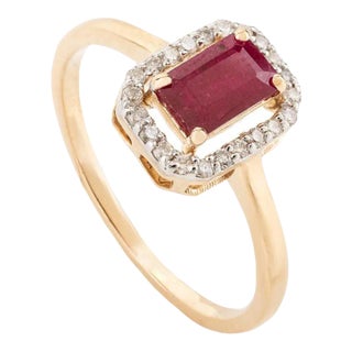 18k Gold Ruby Diamond Ring Size 7 For Sale