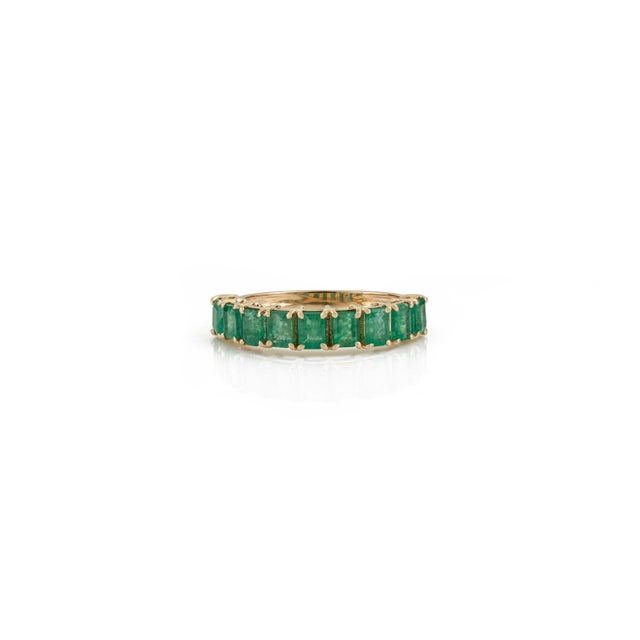 1.59ct Stackable Natural Emerald Half Eternity Band Ring Size 5 in Solid 14k Gold For Sale - Image 4 of 15