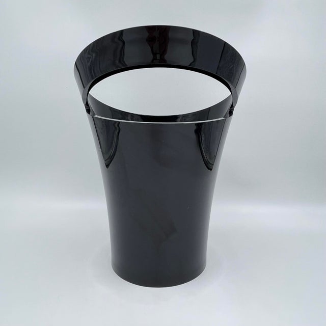 Early 21st Century Limited Edition Moet & Chandon Champagne Bucket Designed in France by Jean-Marc Gady For Sale - Image 5 of 10