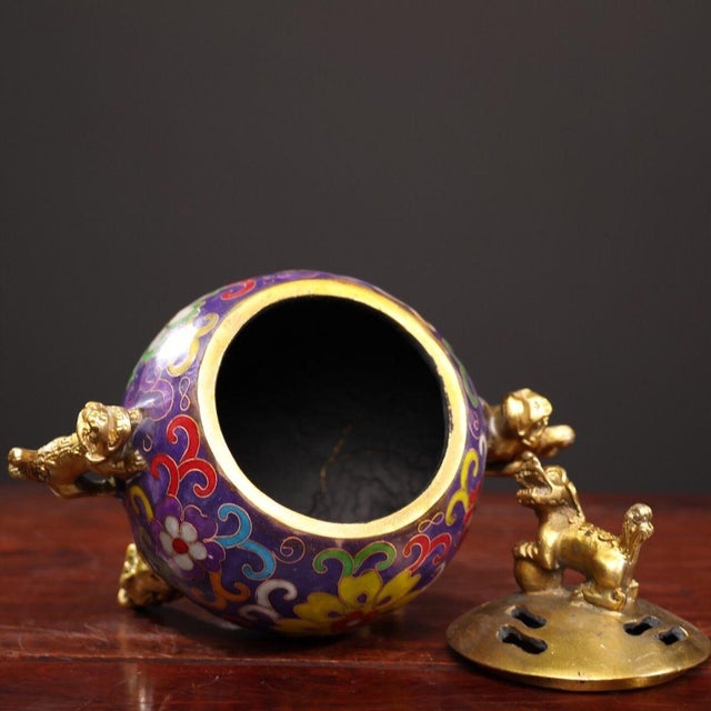 Late 19th Century Cloisonné Enamel Tripod Censer With Foo Dog Finial, 790g For Sale - Image 4 of 9