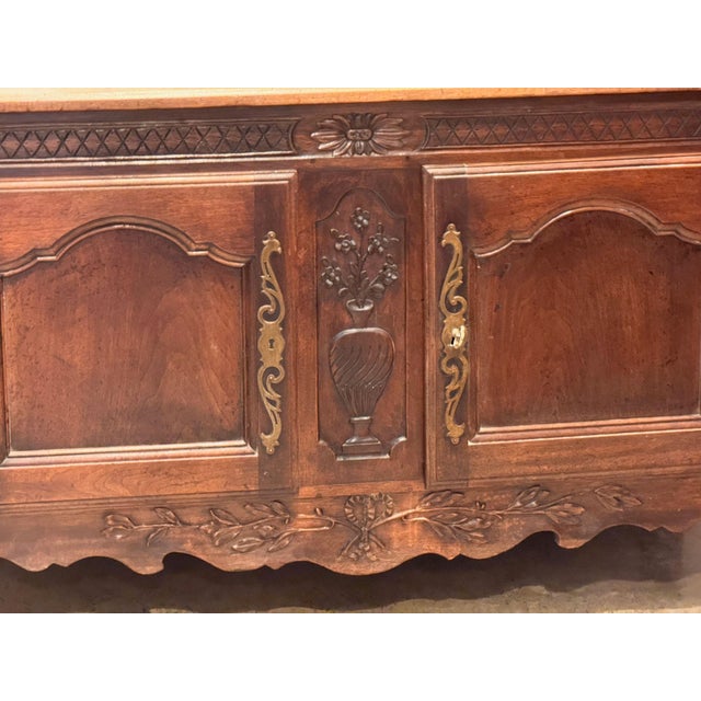 French 18th Century French Walnut Buffet With Carved Urn of Flowers For Sale - Image 3 of 13