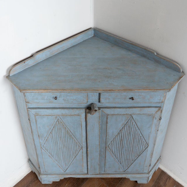 Farmhouse 19th Century Swedish Blue Short Corner Cabinet Cupboard For Sale - Image 3 of 10