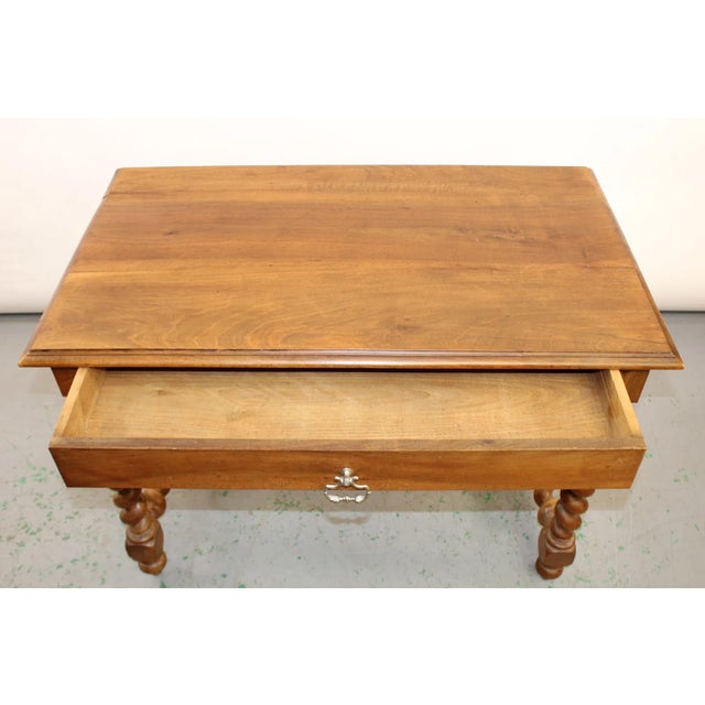 French French Walnut Table With Barley Twist Legs and Stretcher, 19th Century For Sale - Image 3 of 9