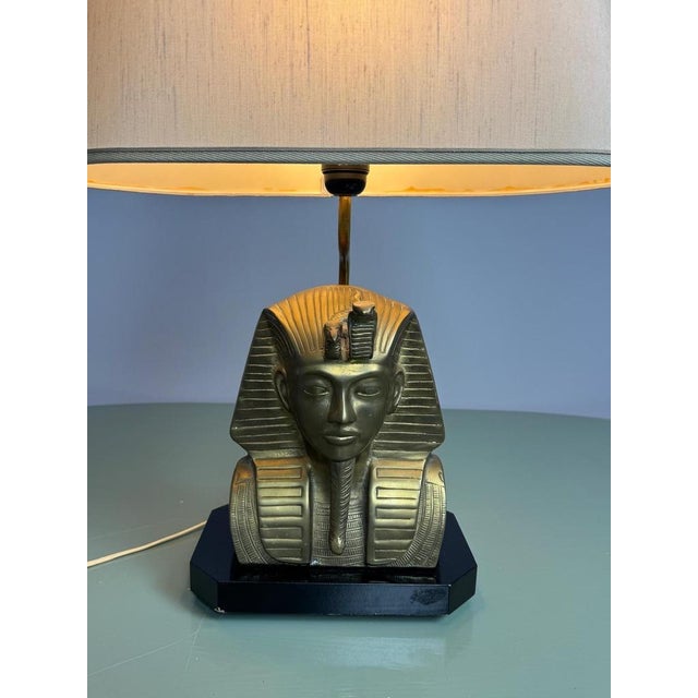 Vintage Egyptian Revival Sculptural Brass Pharaoh Table Lamp with Cream Textile Shade, 1970s For Sale - Image 11 of 12